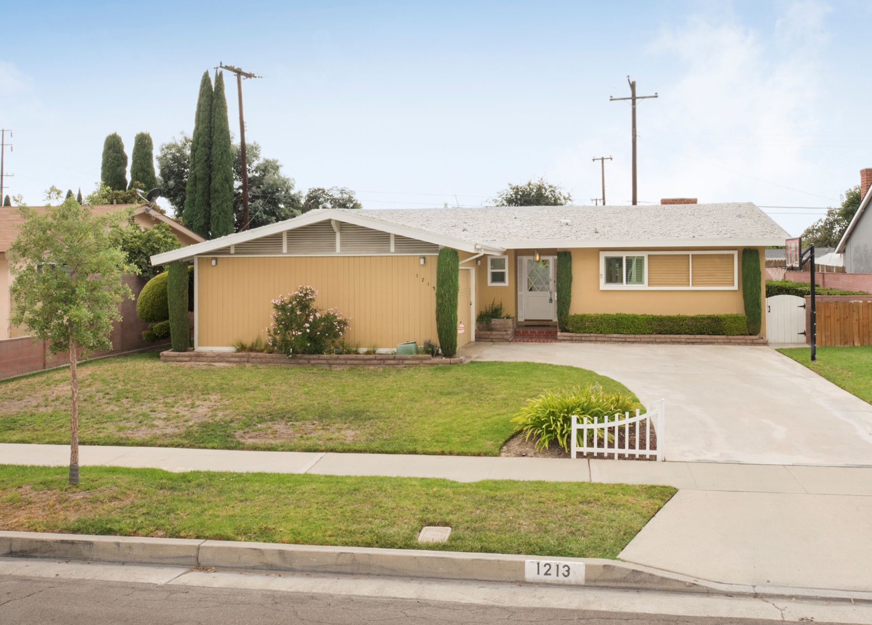 1213 S. Orchard Ave., Fullerton, CA 92833