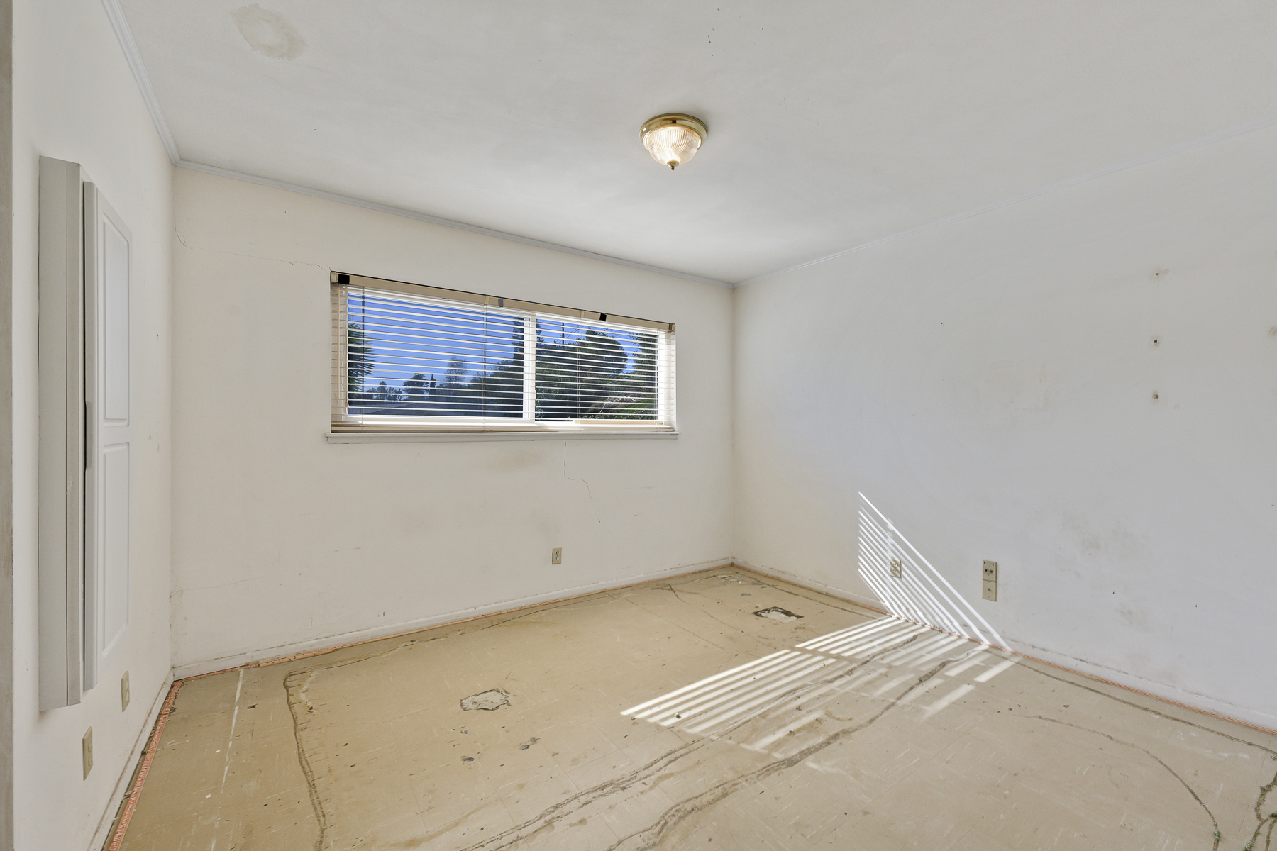 1337 Sheppard Drive, Fullerton, CA 92831 bedroom with long window