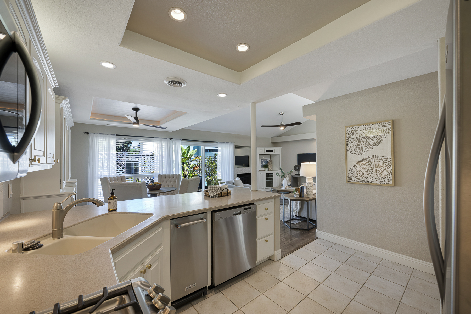3424 Pinebrook Costa Mesa CA 92626: Kitchen picture of floors, living room, and outdoors.