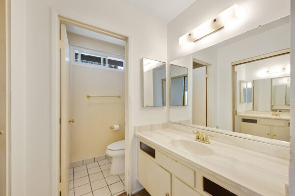 1242 Candlewood Dr-Primary Bathroom