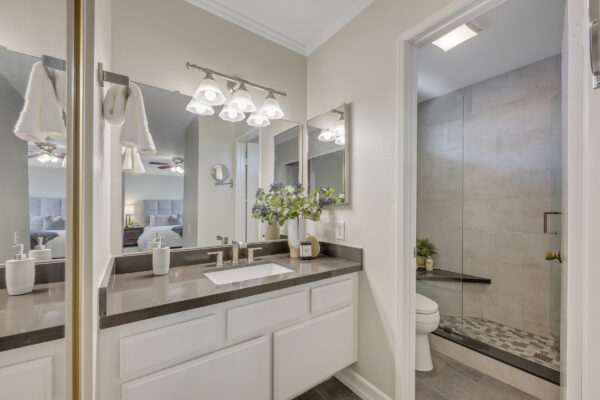 3100 Palm Drive_A-Primary Bathroom-2