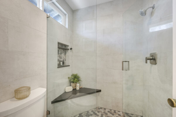 3100 Palm Drive_A-Primary Bathroom