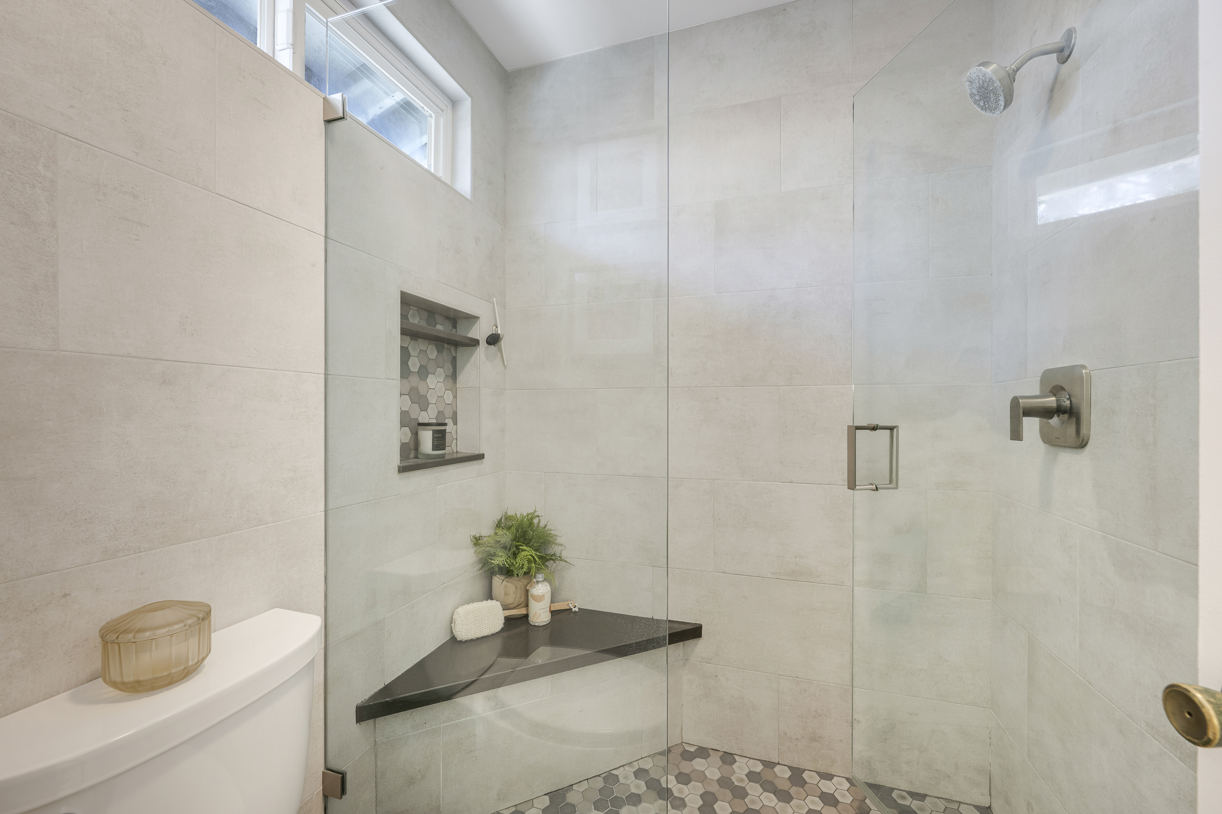 3100 Palm Drive_A-Primary Bathroom