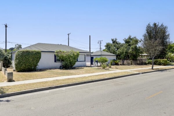 1910 W. Champan Ave, Fullerton, CA 92833