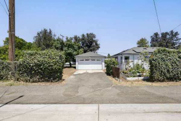 1910 W. Champan Ave, Fullerton, CA 92833