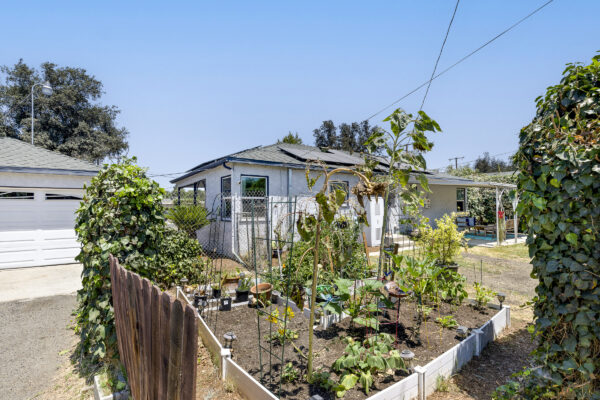 1910 W. Champan Ave, Fullerton, CA 92833