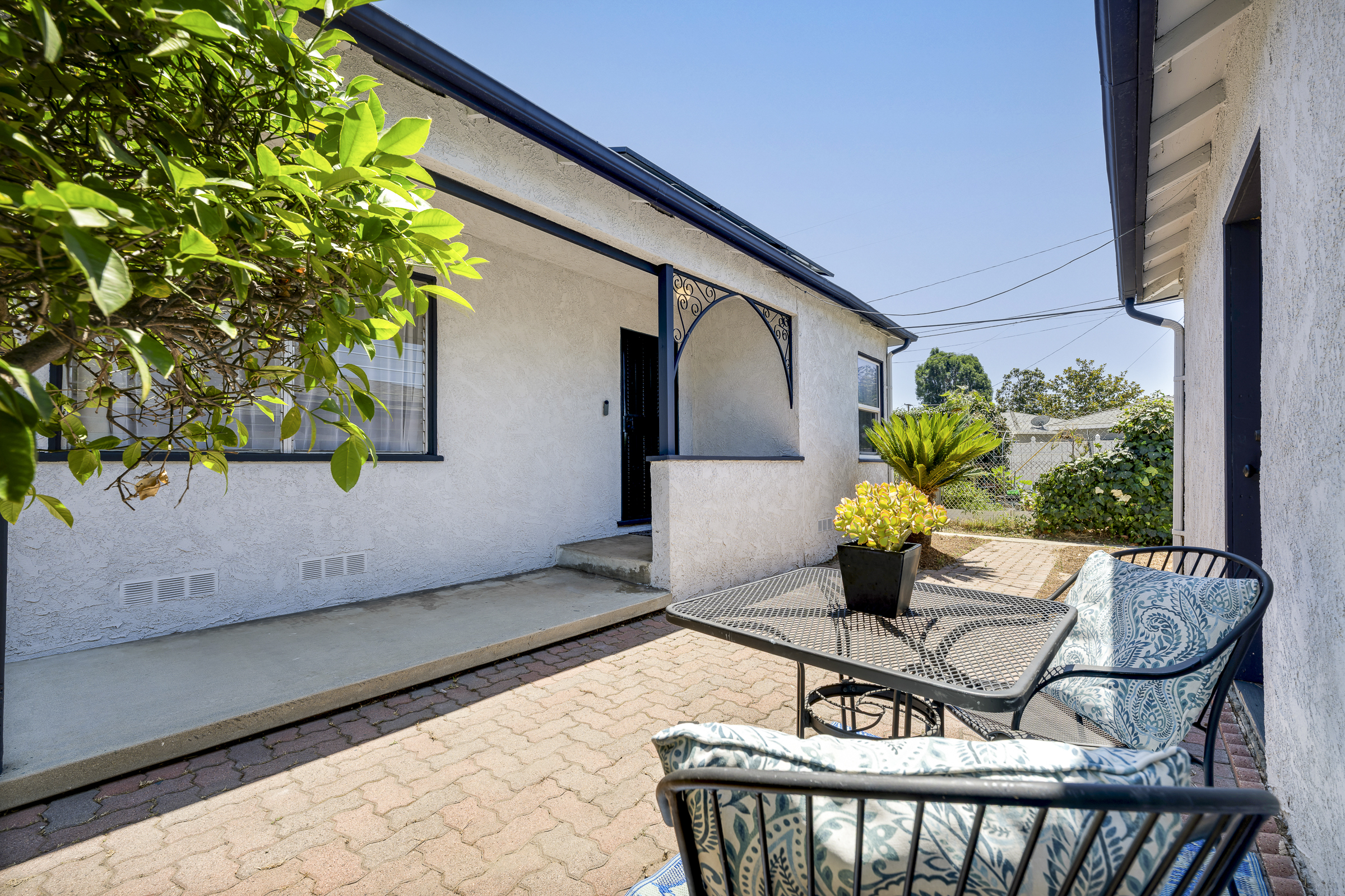 1910 W. Champan Ave, Fullerton, CA 92833