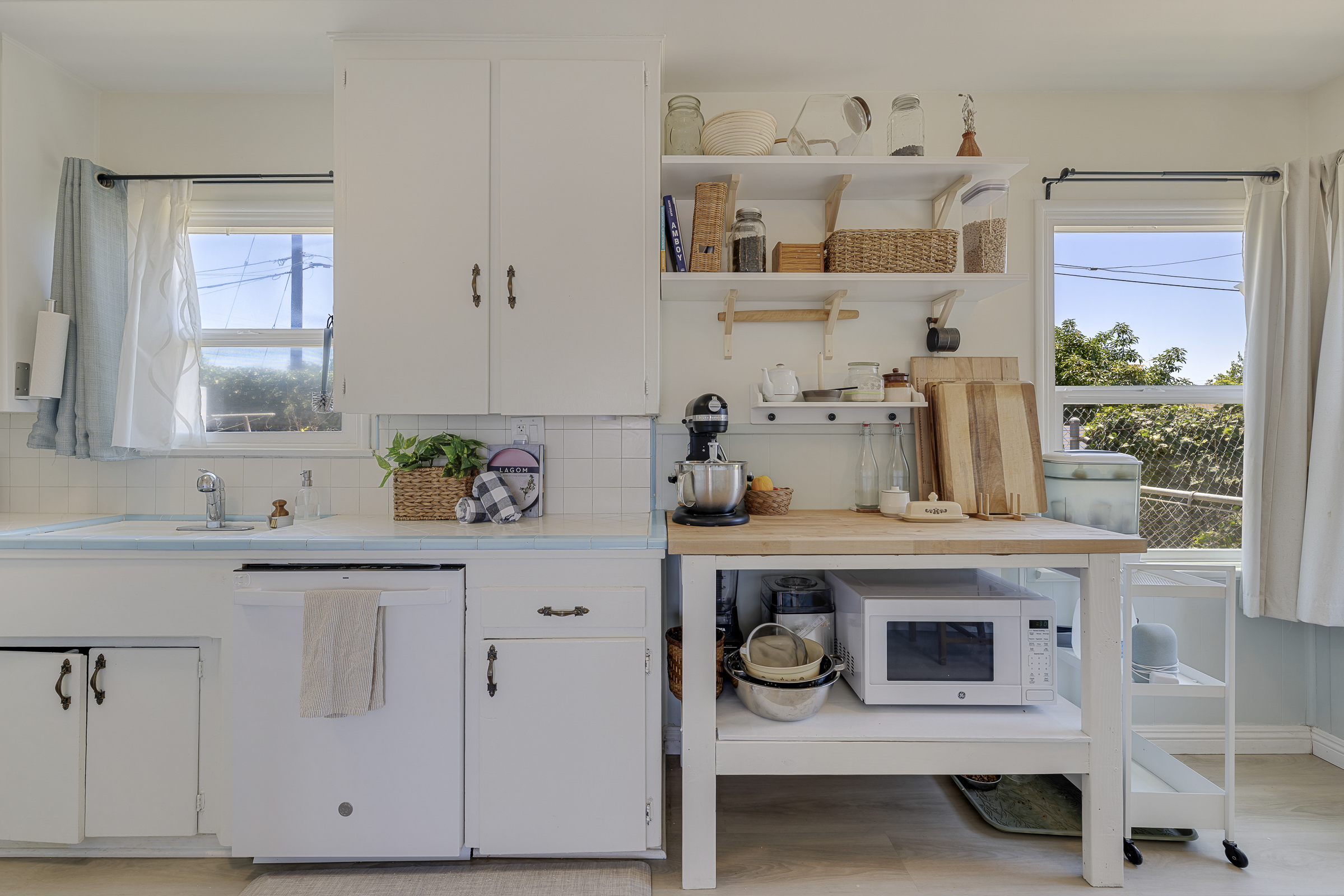 1910 W. Champan Ave, Fullerton, CA 92833