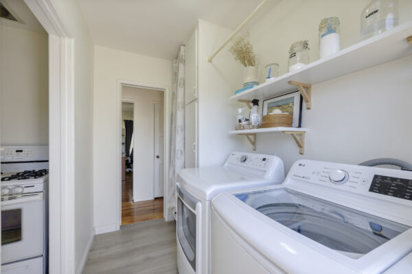 1910 W Chapman-Laundry Room