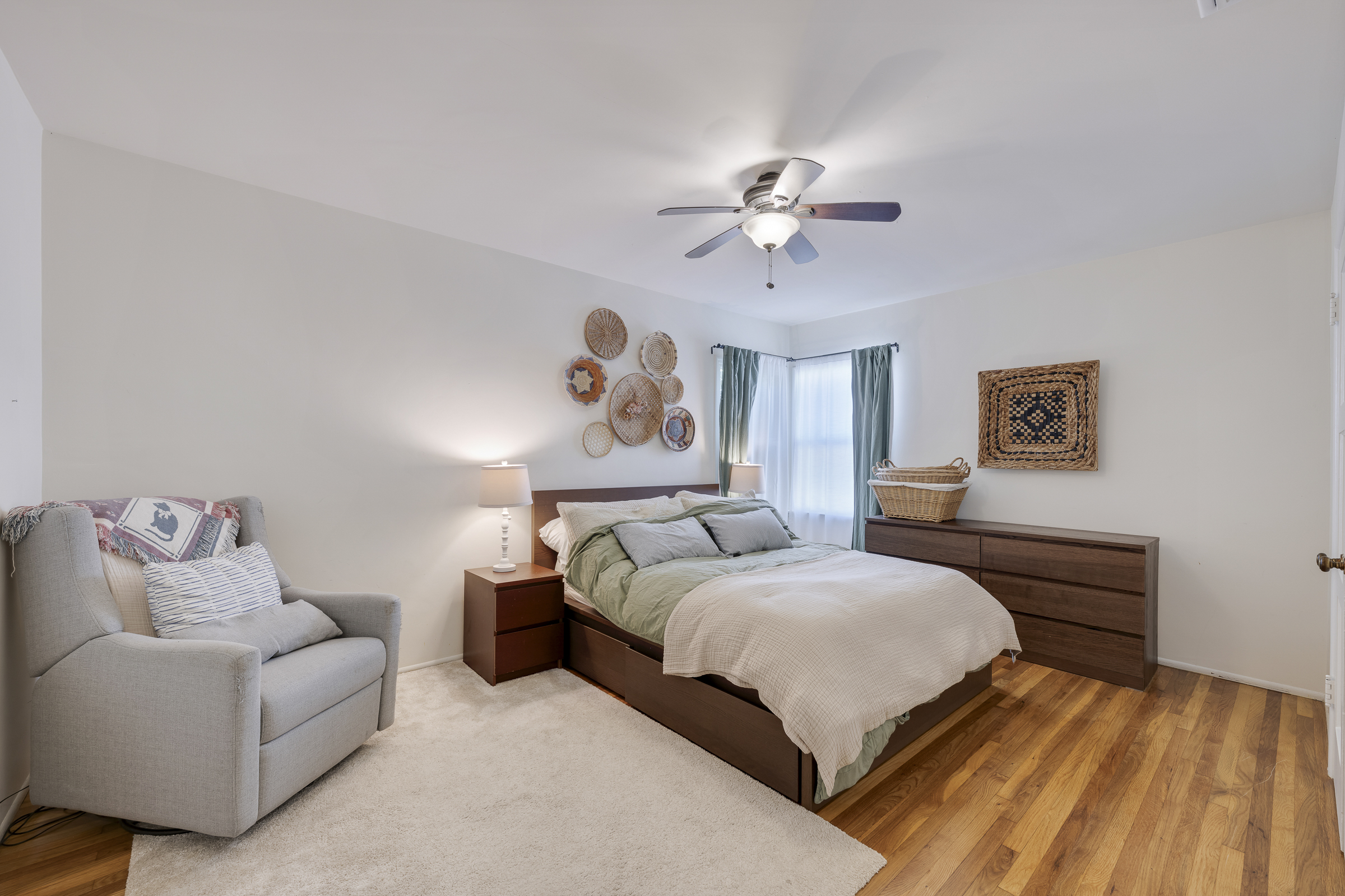 1910 W Chapman-Bedroom 2-2