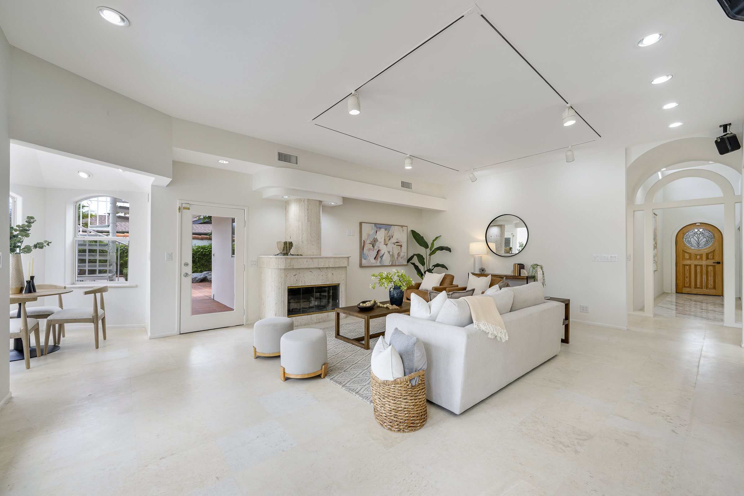 755 E Sunny Hills-Bonus Room-4