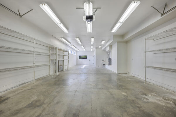 755 E Sunny Hills-Garage