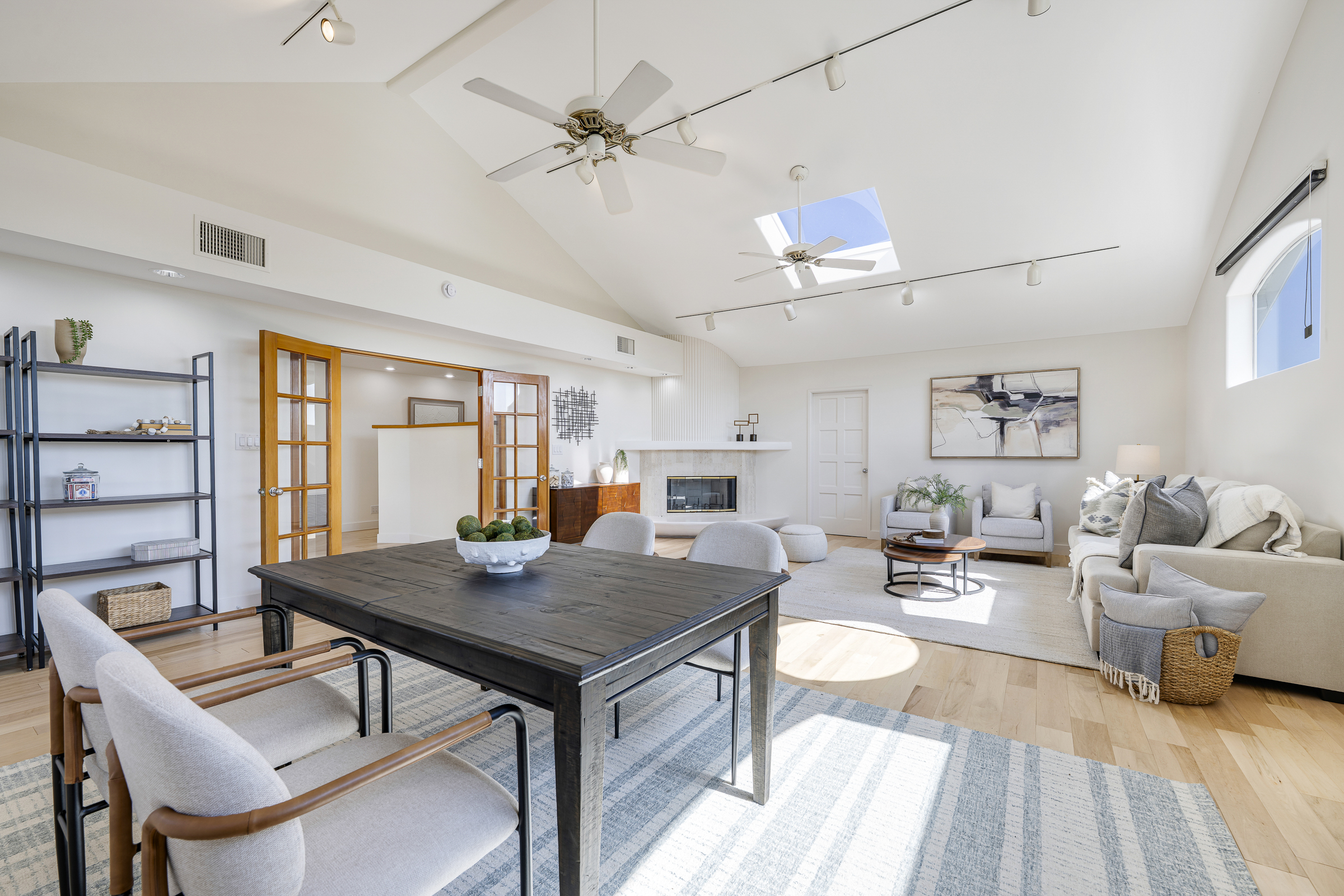 755 E Sunny Hills-Great Room-3