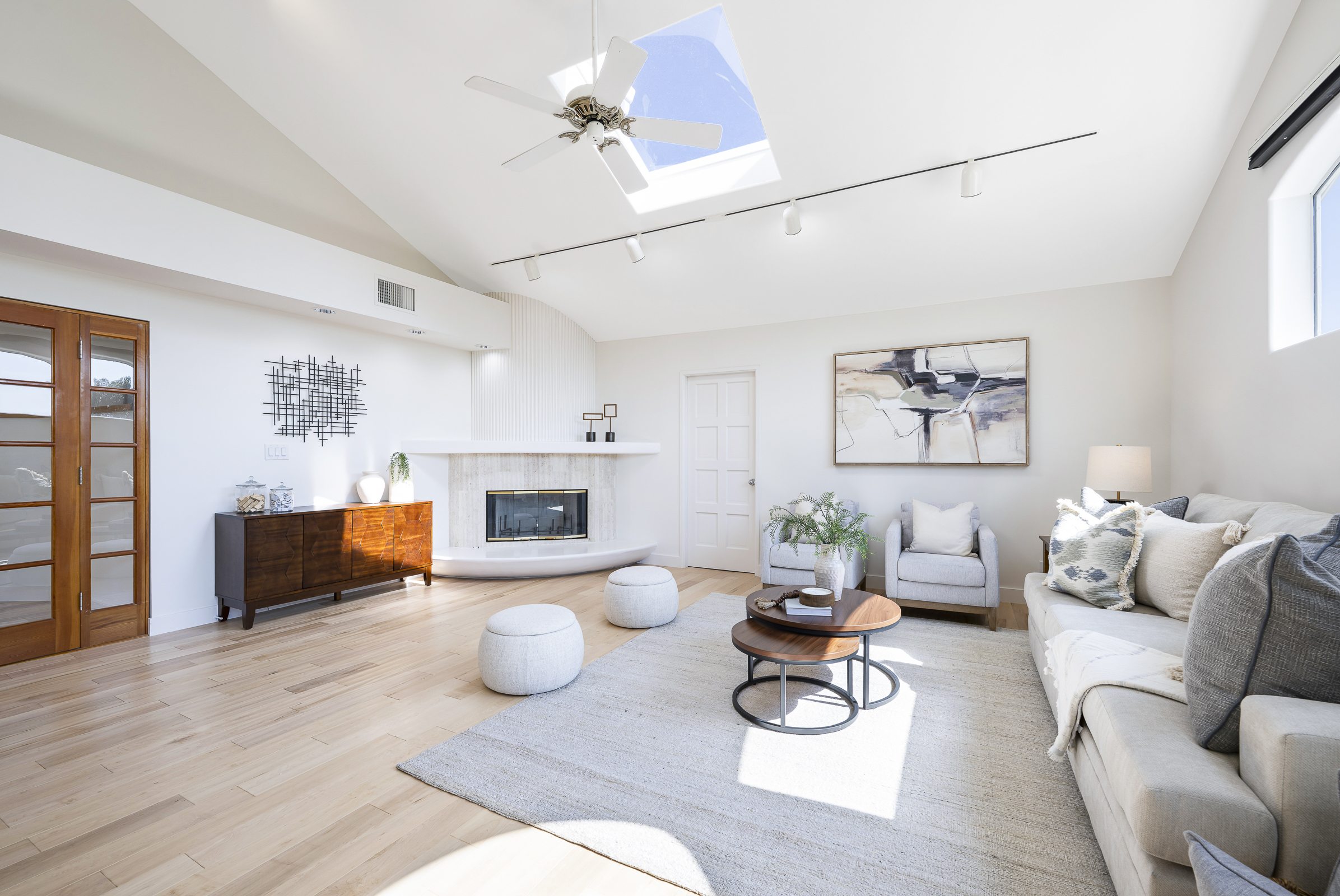 755 E Sunny Hills-Great Room-2