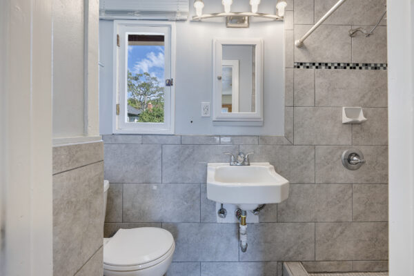 6231 Painter Ave, Whittier, CA 90601