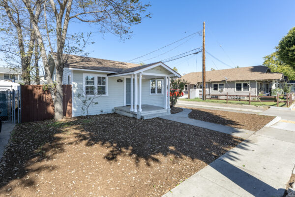 911 E. Commonwealth Ave, Fullerton, CA 92831