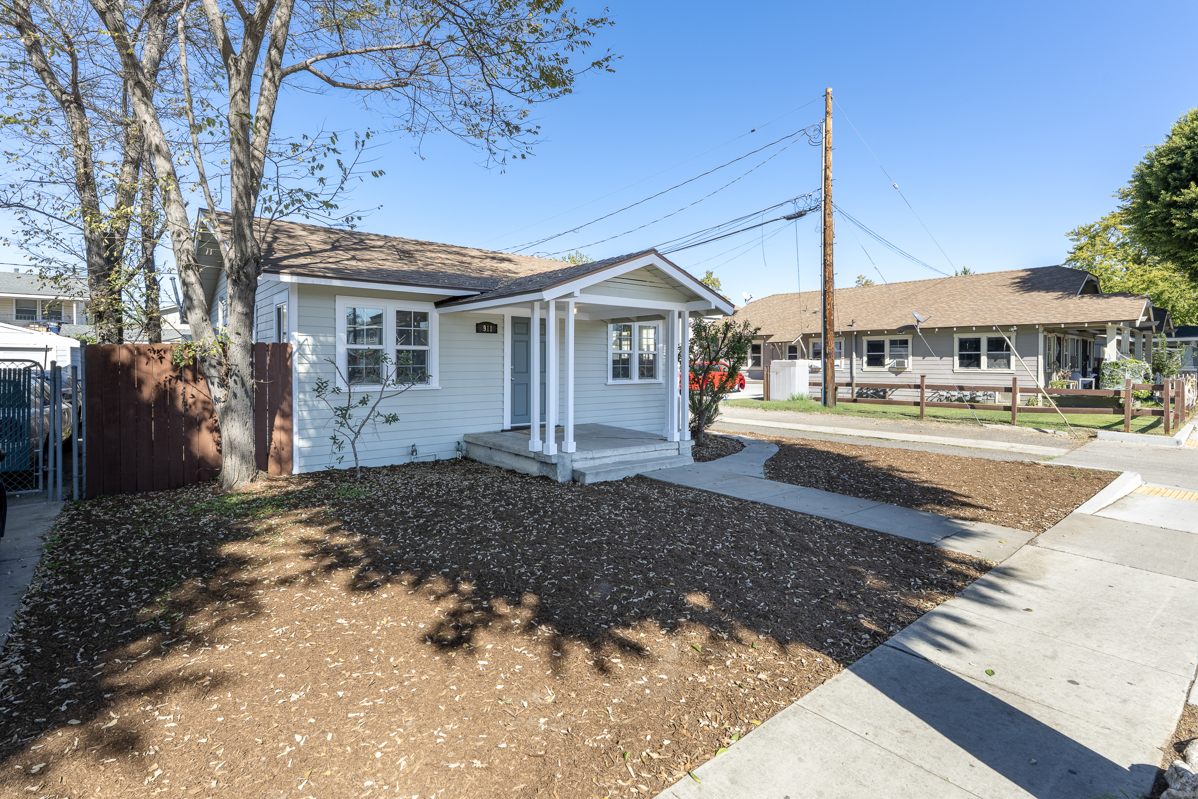 911 E. Commonwealth Ave, Fullerton, CA 92831