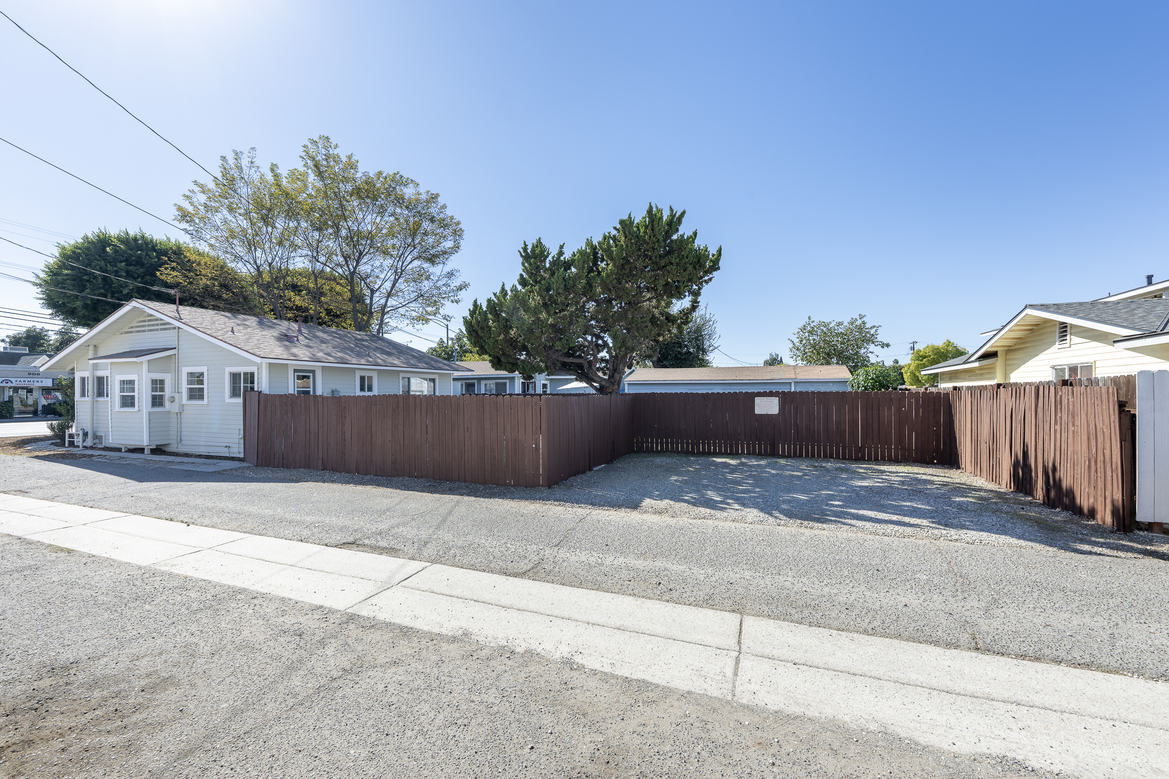 911 E. Commonwealth Ave, Fullerton, CA 92831