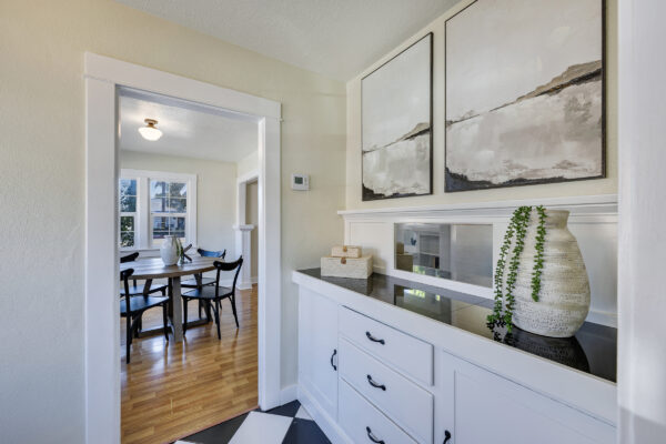 911 E. Commonwealth Ave, Fullerton, CA 92831