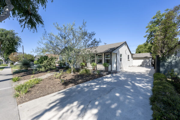 1245 Riverside Dr, Fullerton, CA 92831