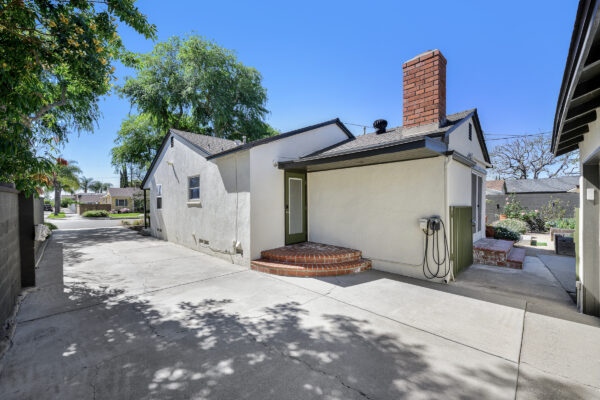 1245 Riverside Dr, Fullerton, CA 92831