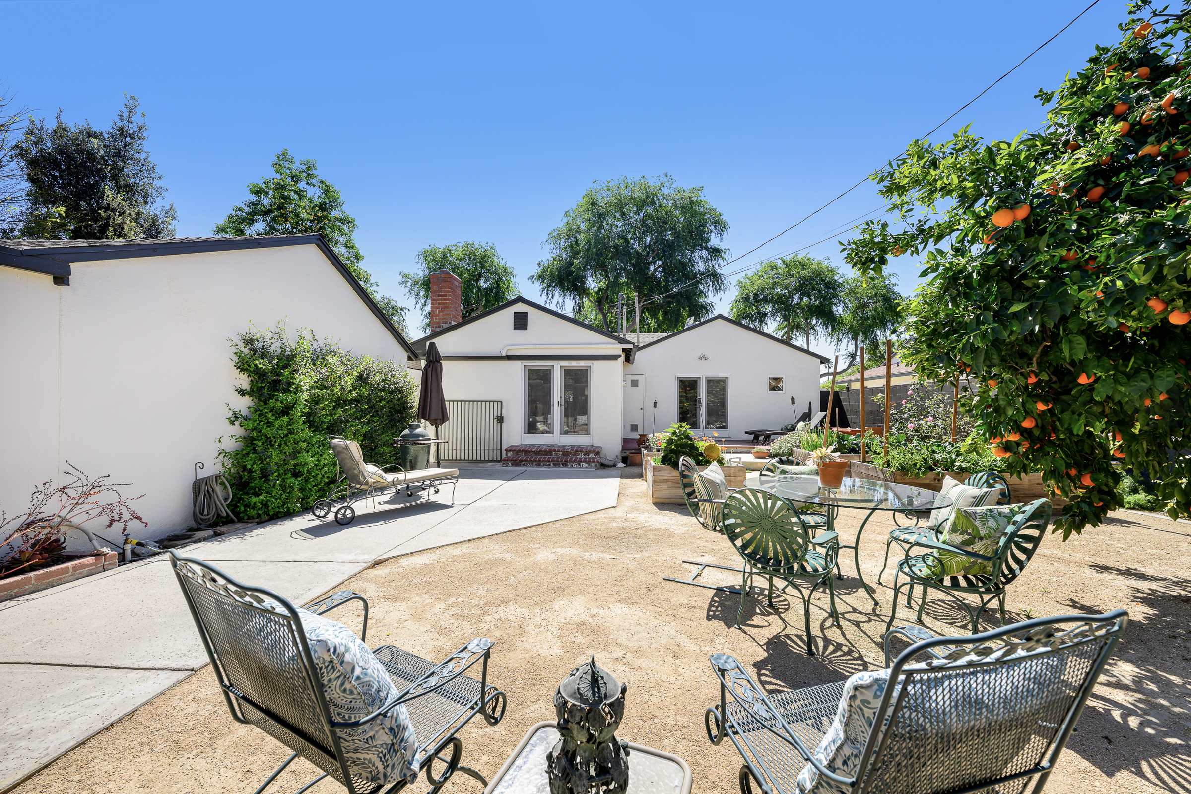 1245 Riverside Dr, Fullerton, CA 92831