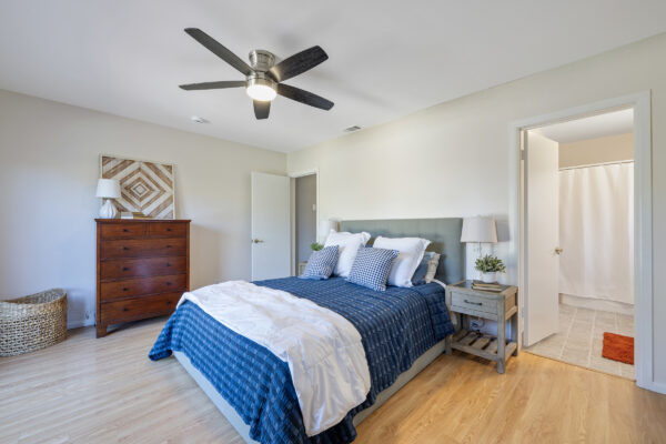 1245 Riverside Dr, Fullerton, CA 92831