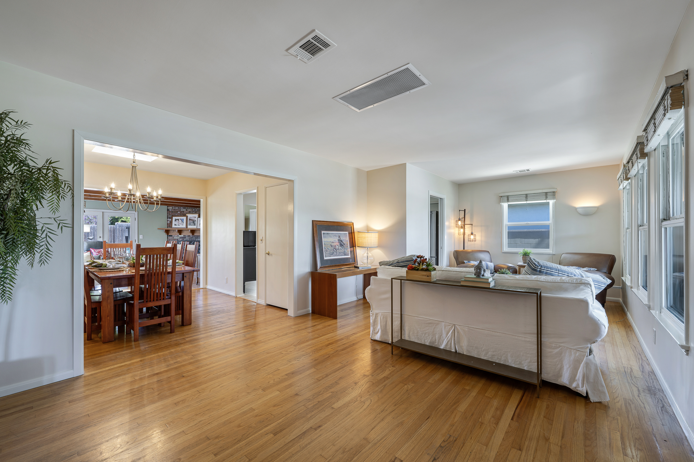 1245 Riverside Dr, Fullerton, CA 92831