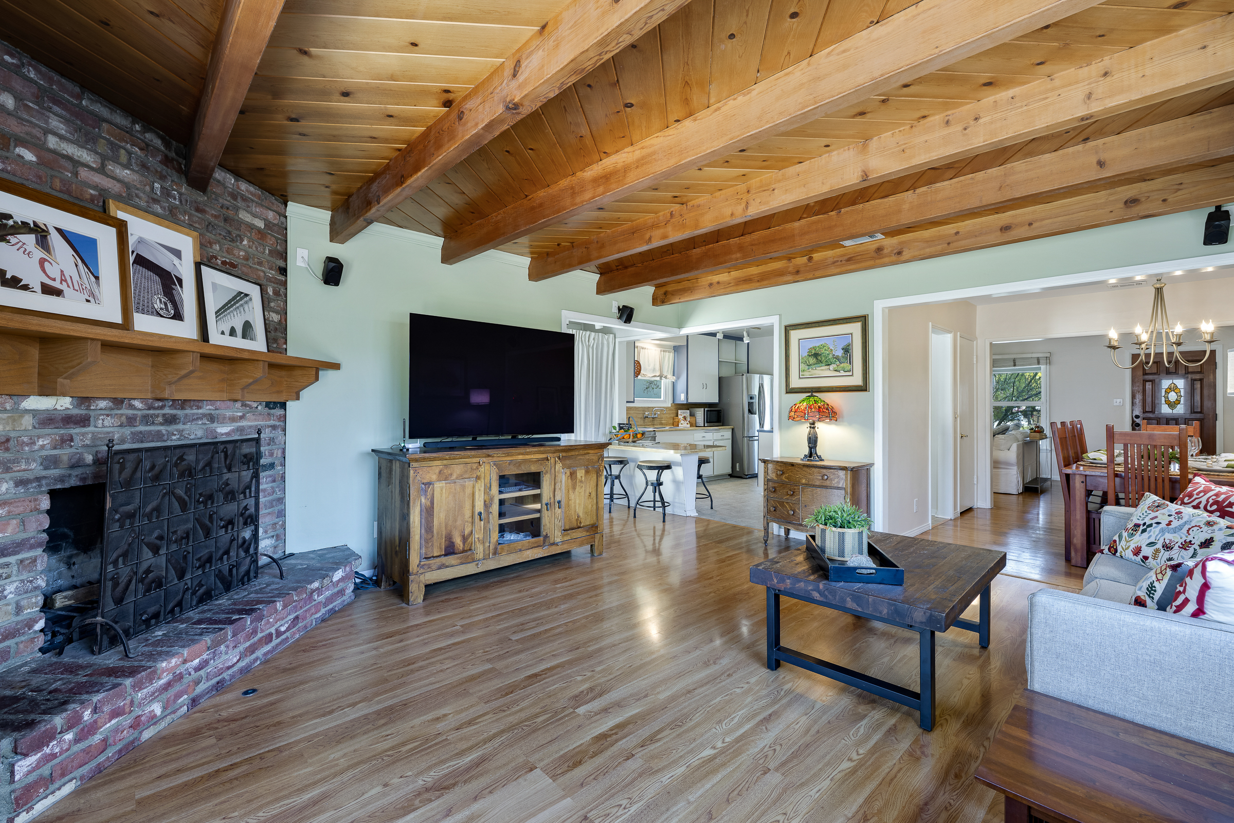 1245 Riverside Dr, Fullerton, CA 92831