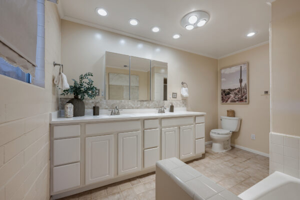 2404 W Ash Ave, Fullerton, CA 92833