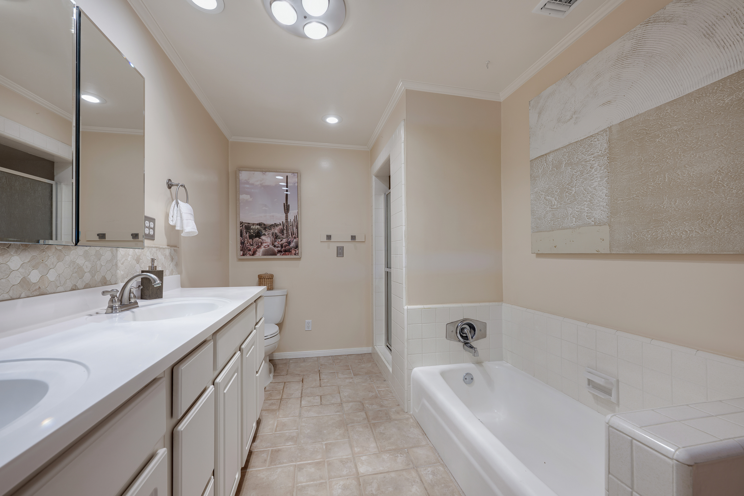 2404 W Ash Ave, Fullerton, CA 92833