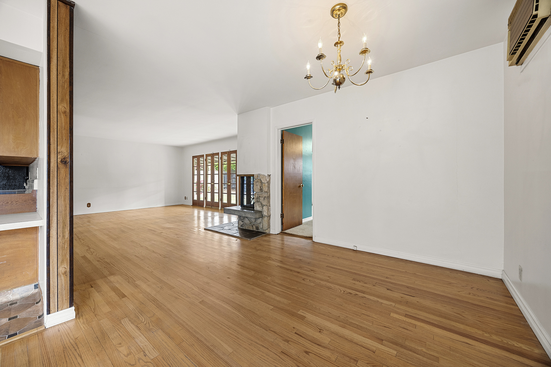 1018 Stanford-Bonus Room