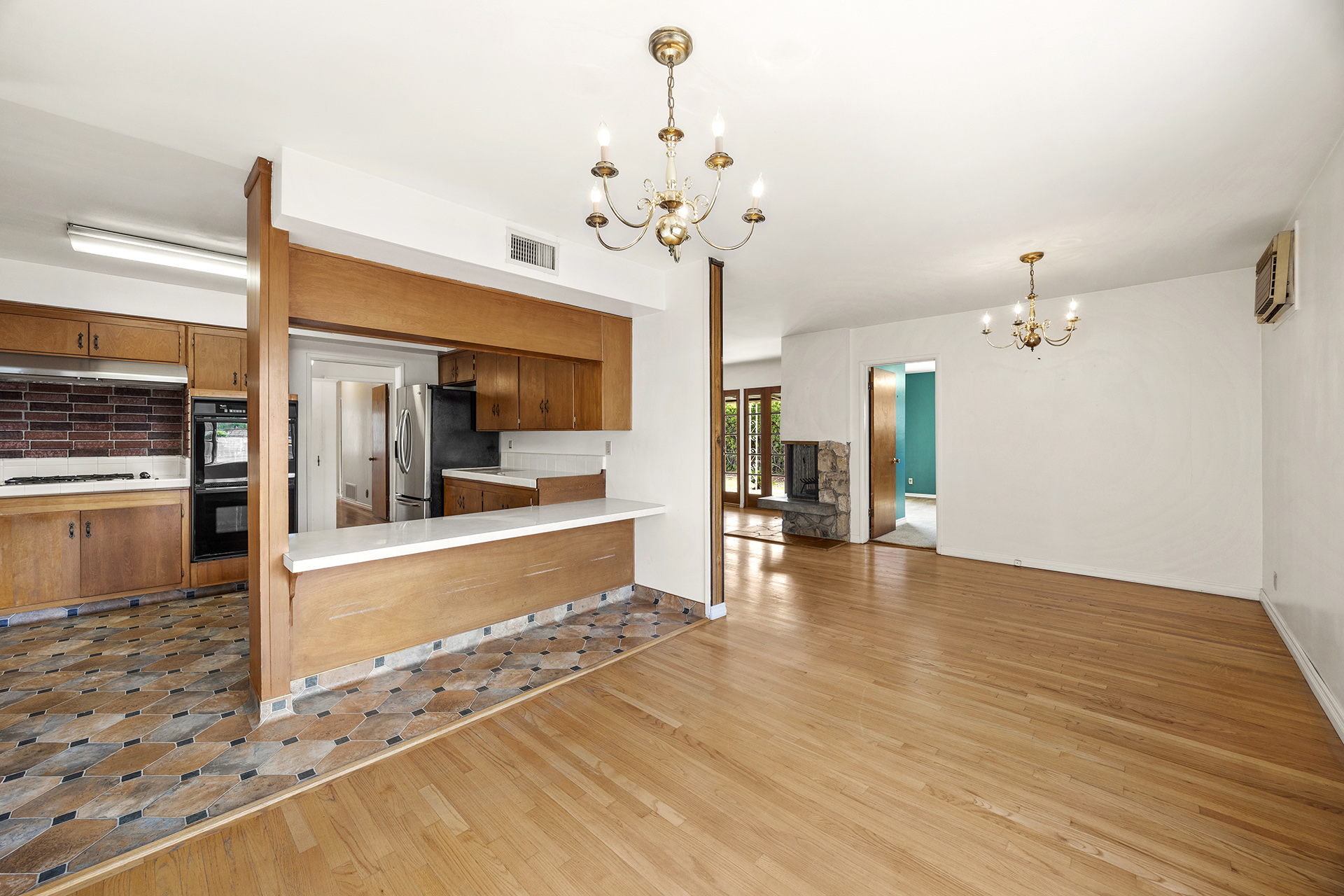 1018 Stanford-Kitchen-4