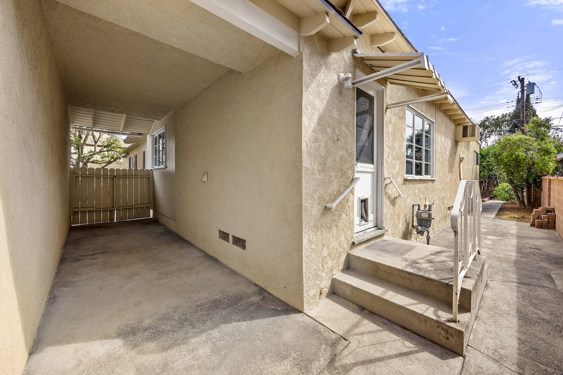 1018 Stanford-Backyard-2