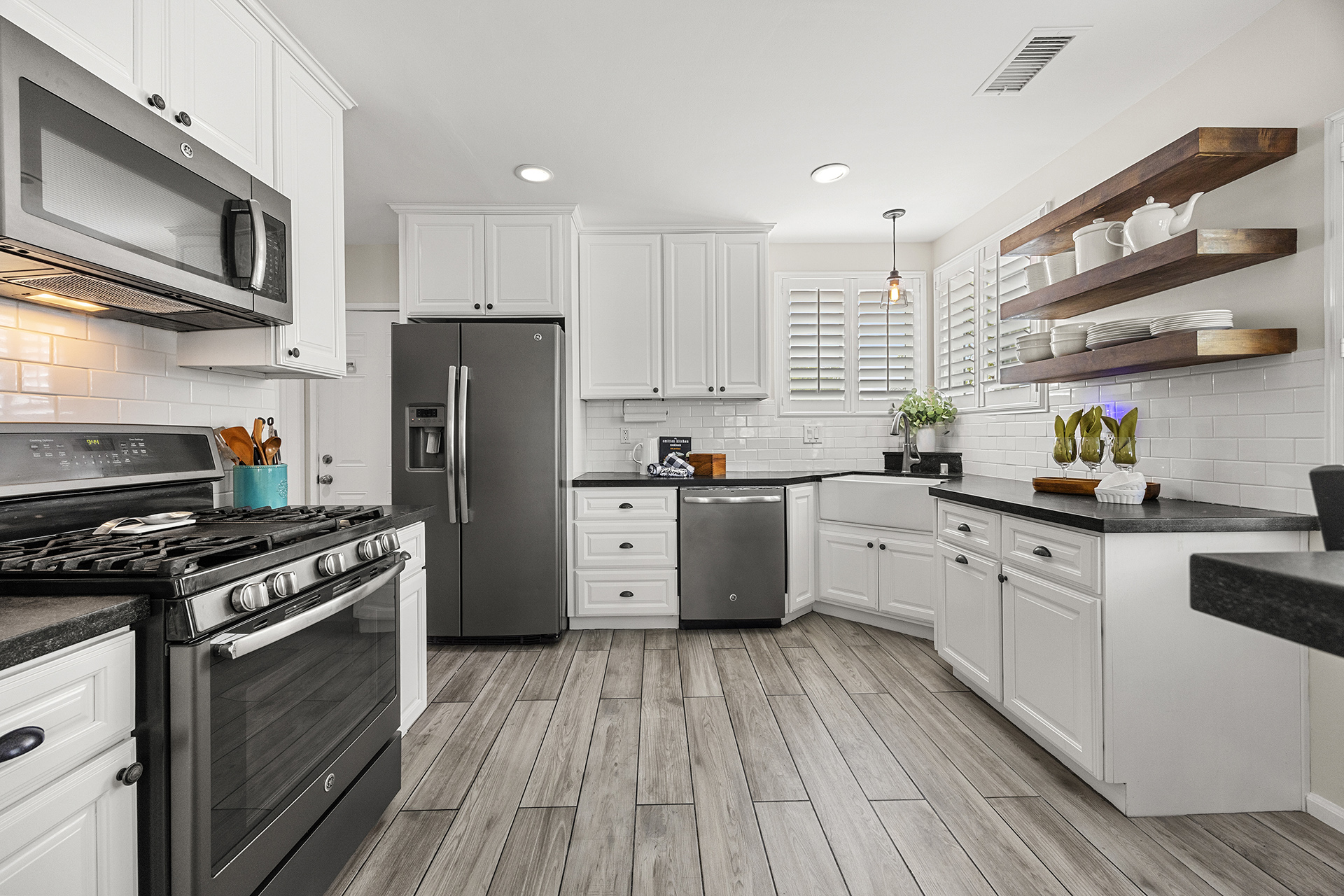 401 W. Southgate Ave, Fullerton, CA 92832