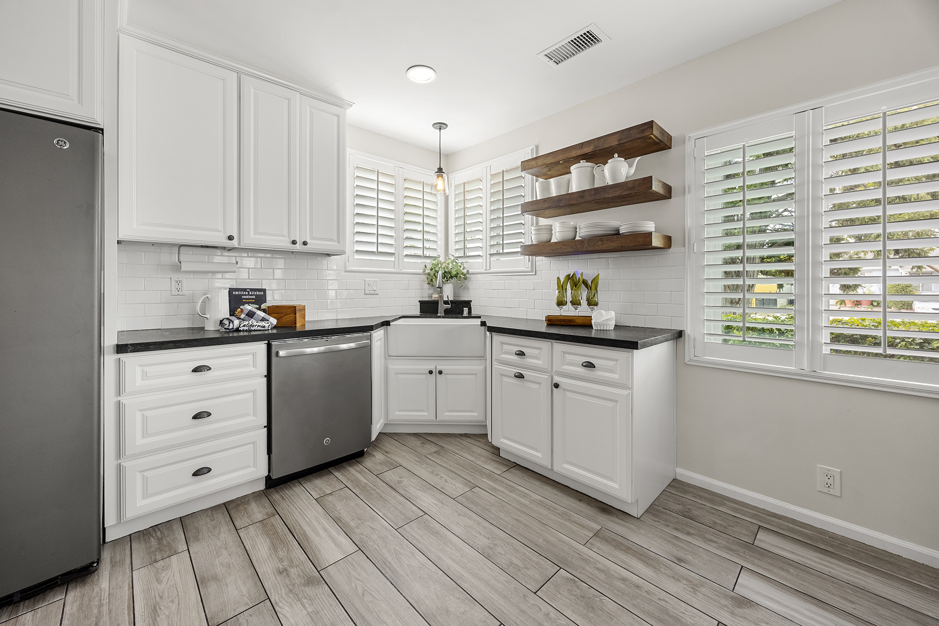 401 W. Southgate Ave, Fullerton, CA 92832