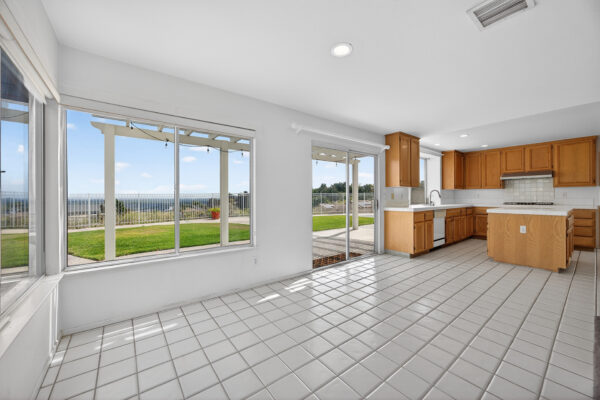 4311 San Viscaya Cir, Corona, CA 92882