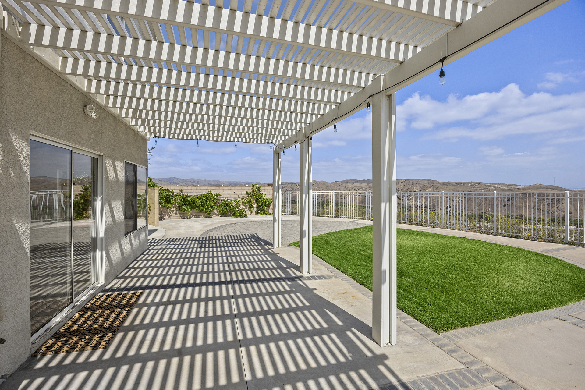 4311 San Viscaya Cir, Corona, CA 92882