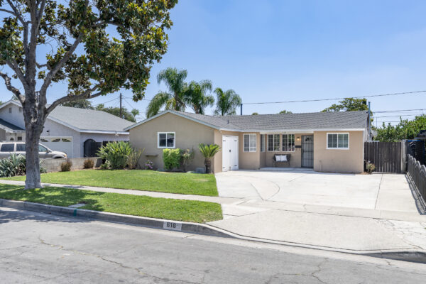 618 S Pine Dr-Front-4