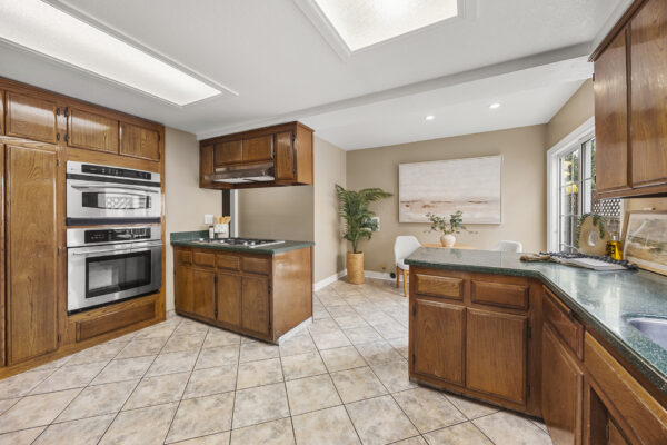 229 W Brookdale Pl-Kitchen-4