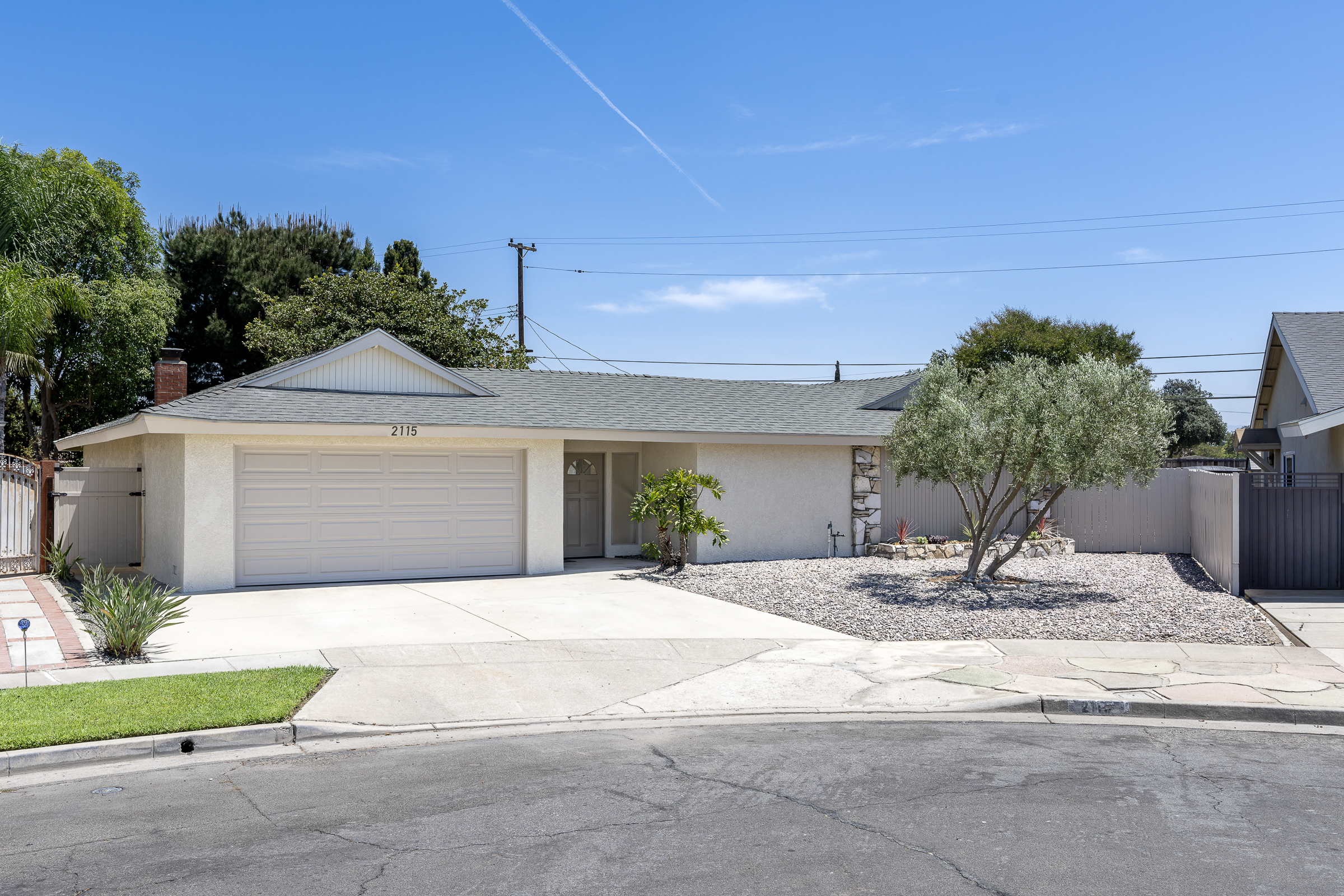 2115 E. South Redwood Dr-Front-3