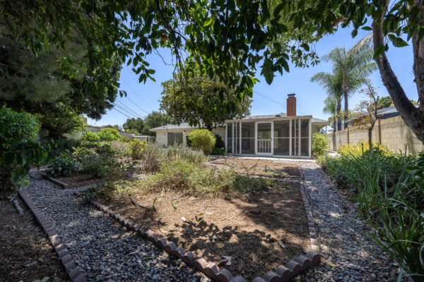 2115 E. South Redwood Dr-Back Yard-2